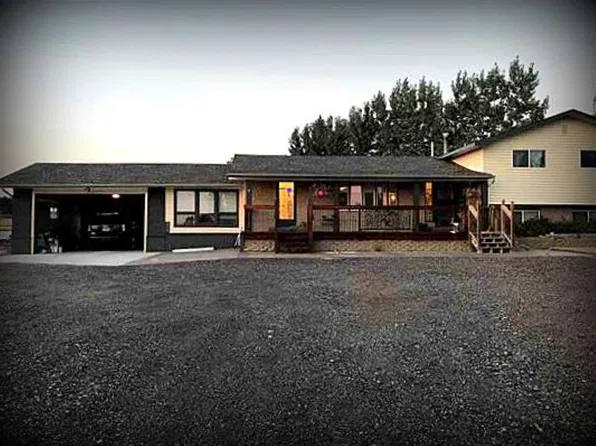 810 E 30th Ave, Torrington, WY 82240