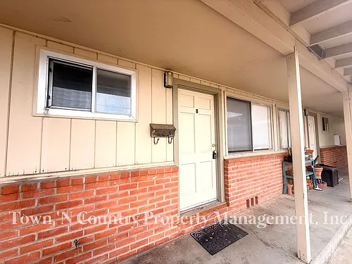 239 W Alvin Dr Photo 1
