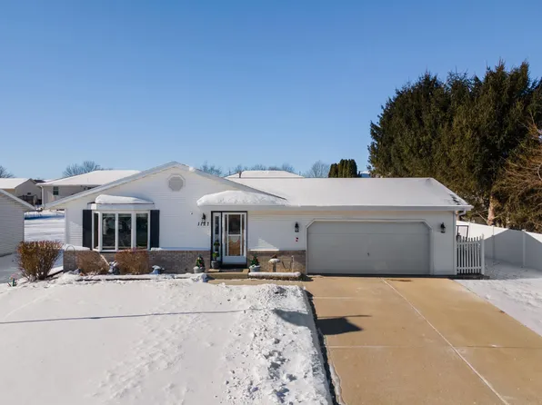 1127 Arthur Dr, Milton, WI 53563