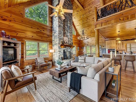 4th image of 499 Raven Ridge Cir