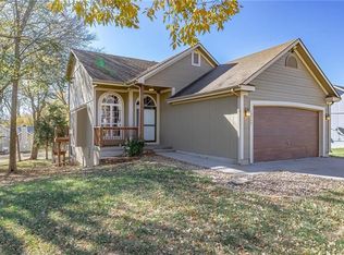 13745 Martin L King Ave, Bonner Springs, KS 66012