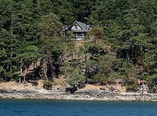 1269 Chinook Way, Center Island, WA 98221