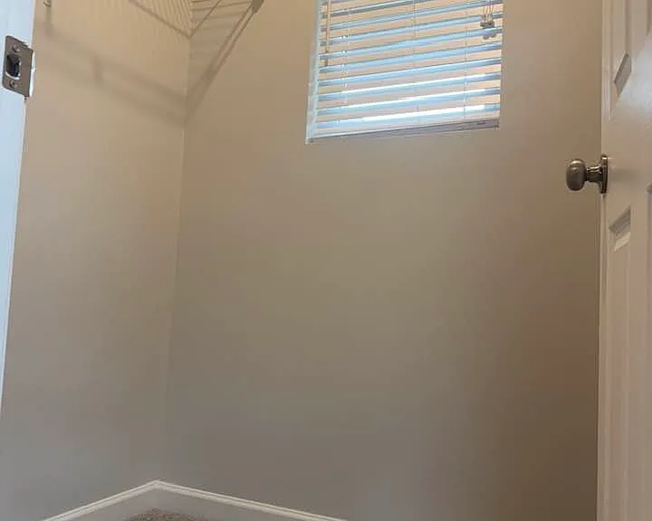 3rd bedroom walking closet