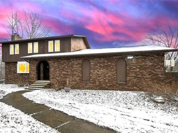 6151 Taylor Rd, Clinton, OH 44216