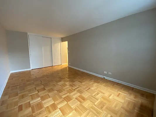 Rented by UES Management | media 4