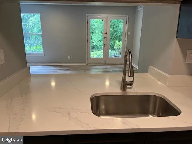 75 Kenwood Dr — Photo 12