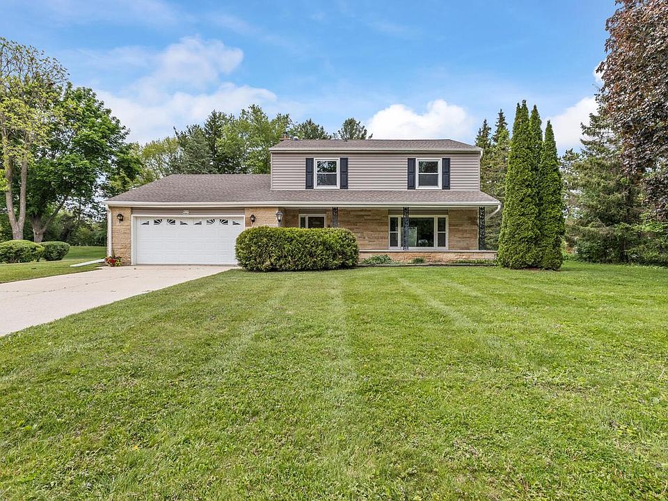 1st image of W378N5832 Farmwood Heights