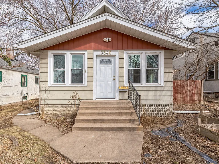 3346 Vincent Ave N — Photo 3