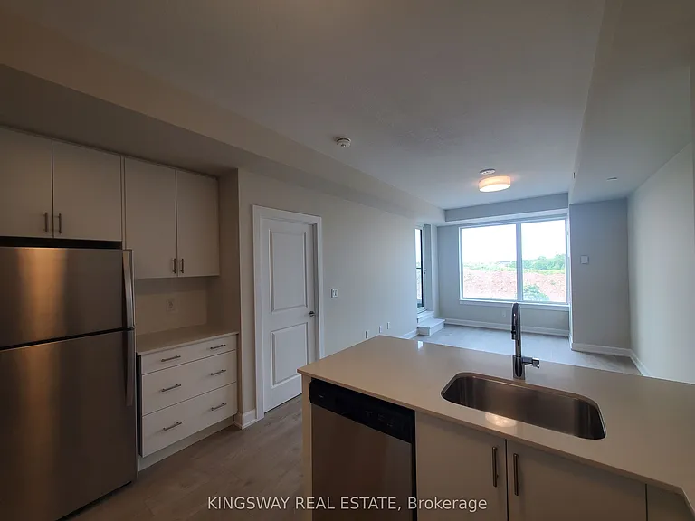3200 William Coltson Ave #321 — Photo 2