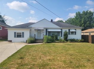 13727 Bellbrook Dr, Brookpark, OH