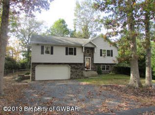 102 Overview Ct, Drums, PA 18222