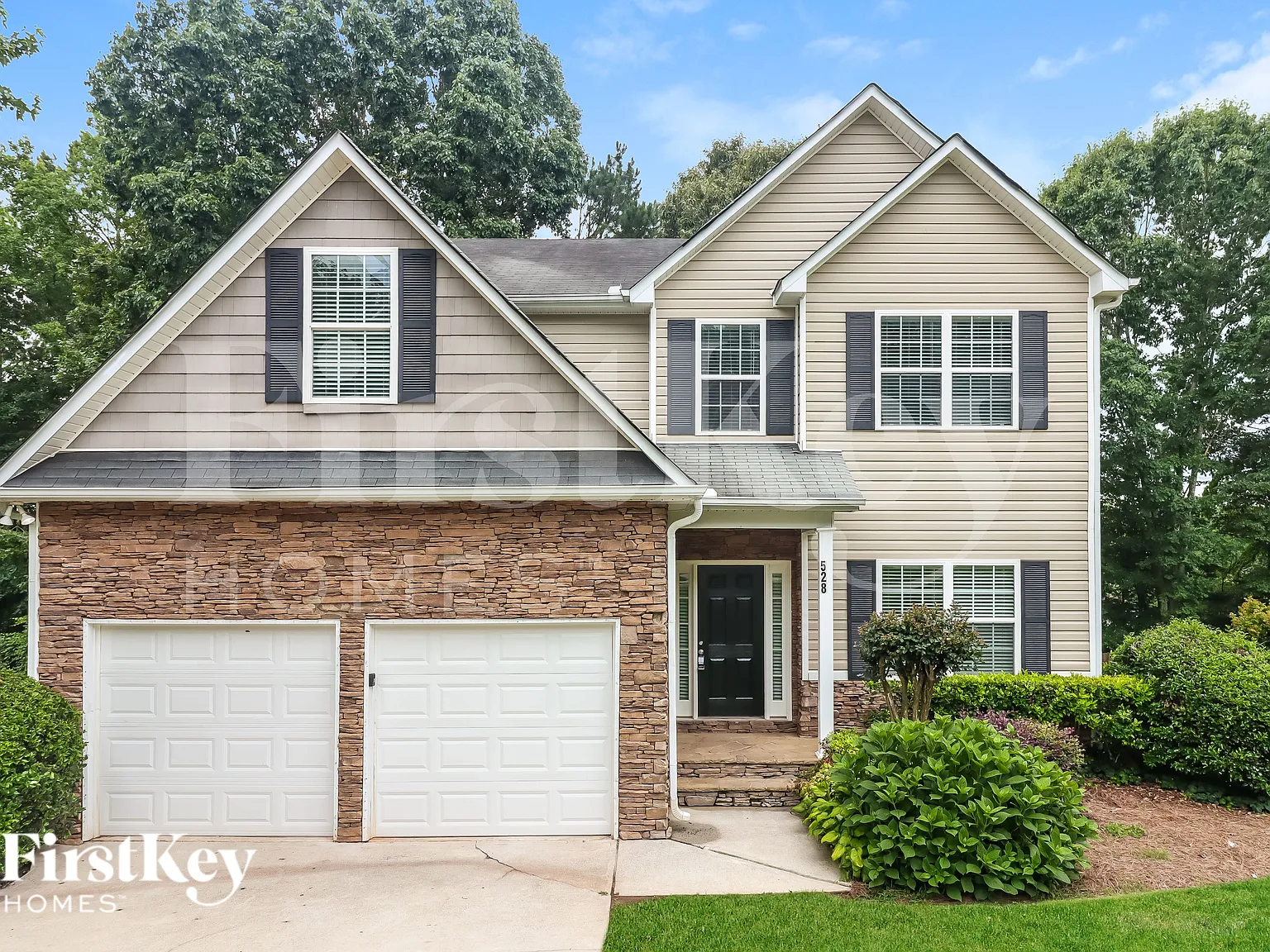 5 bed, 3.0 bath, 2553 sqft, $2,250 — Photo 1