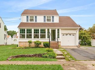 324 Green Ave, Middlesex, NJ 08846