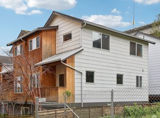 4030 Pasadena Pl NE, Seattle, WA 98105