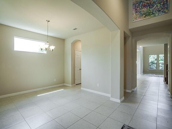 4th image of 751 Cedar Cove Dr