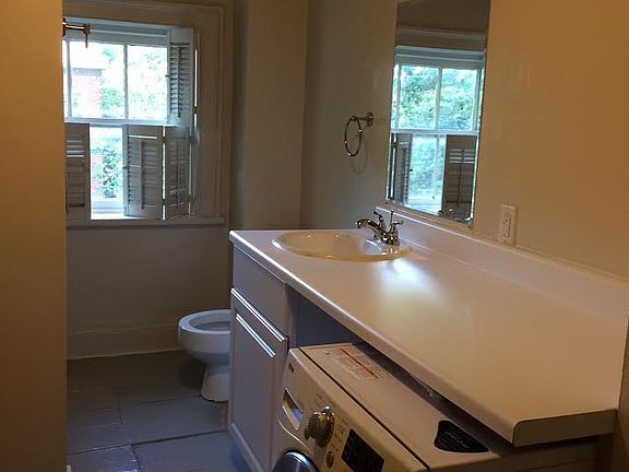 5th image of 119 Prince St APT 3