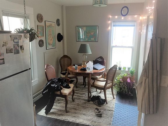 5th image of 2824 Pillsbury Ave S #1