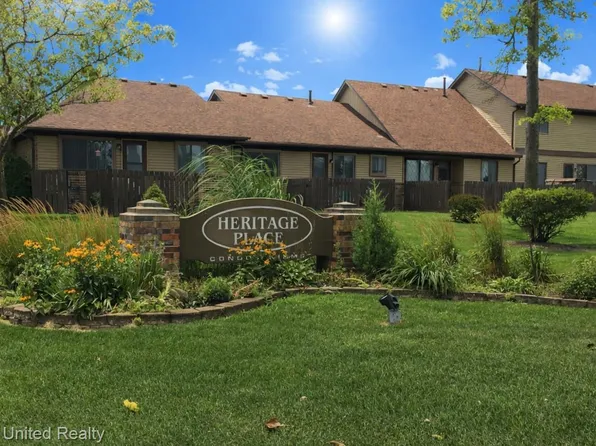 3772 Heritage Pkwy, Dearborn, MI 48124