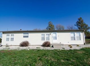 318 N Noble St, Riley, KS 66531