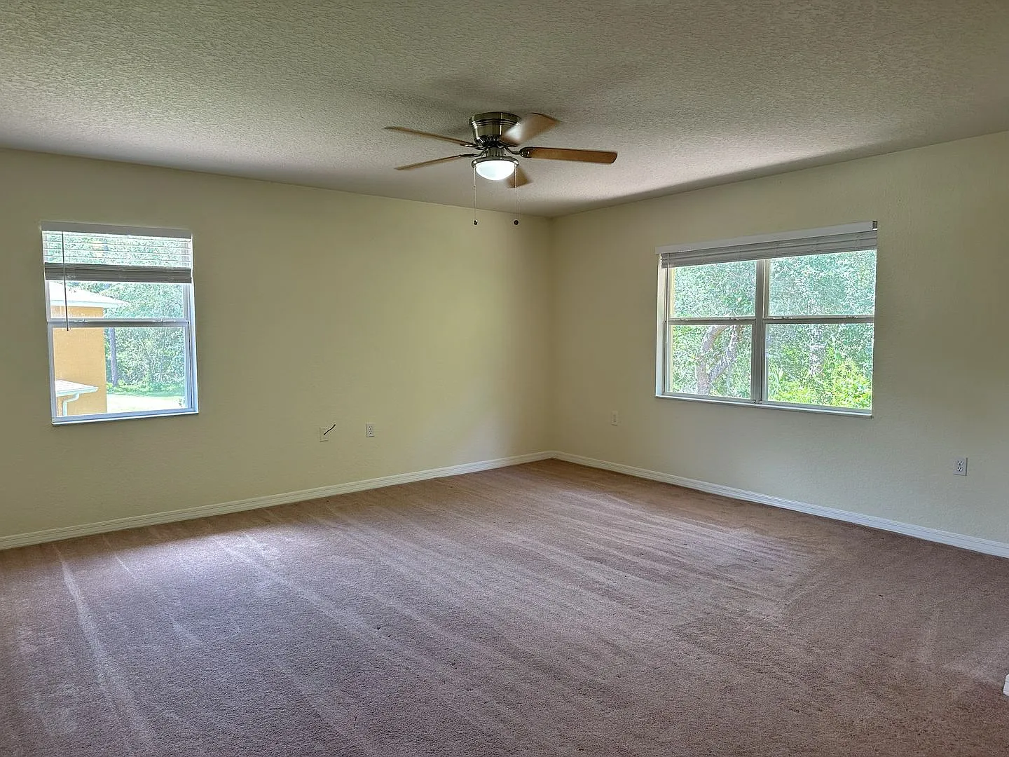 Get to the Pointe! Palm Pointe Condominium — Photo 3