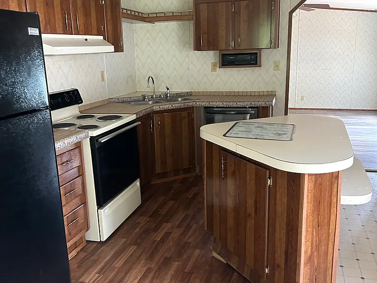 135 Clover Ln — Photo 12