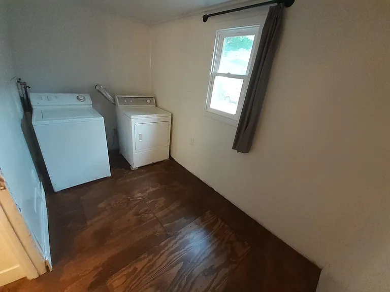 901 Burr Oak Ct — Photo 14