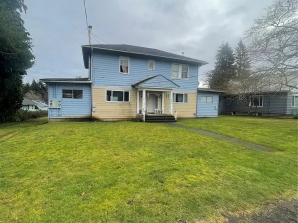 723 Barnhart Street, Raymond, WA 98577