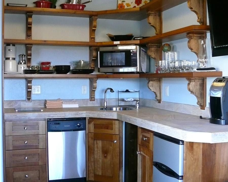 Furnished kitchen