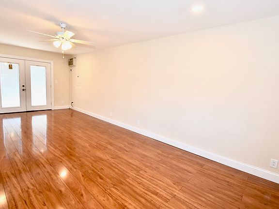 www.44SurreyLn.IsForSale.com