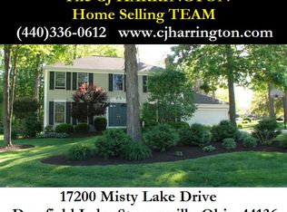 17200 Misty Lake Dr, Strongsville, OH
