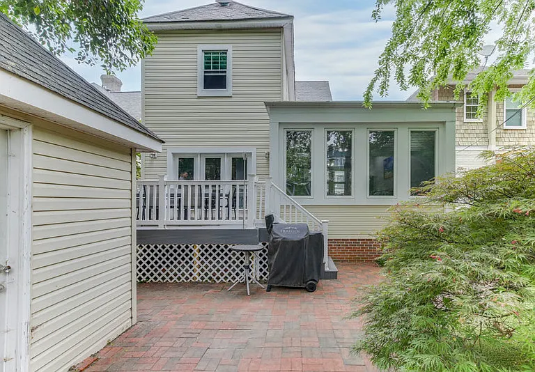 823 Shirley Ave — Photo 36