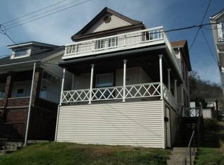 1111 N 7th St, Martins Ferry, OH 43935