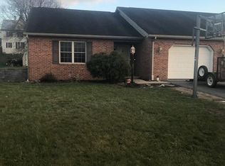 11498 Nicole Dr, Greencastle, PA 17225