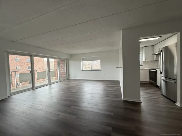 38 Hill Rd #24, Belmont, MA 02478