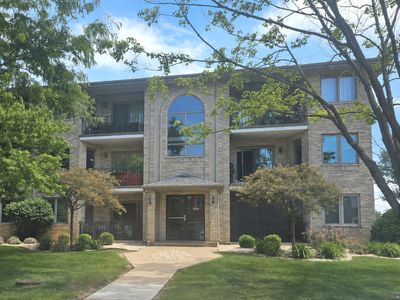 8809 S 79th Ave APT 20, Hickory Hills, IL, 60457