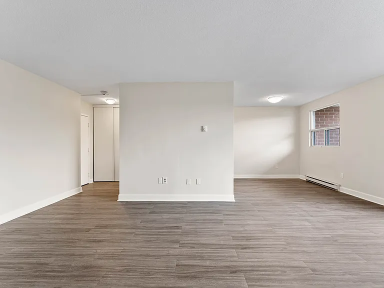 67 N Park St — Photo 16