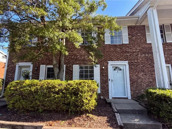 1311 W Meadowview Rd APT B, Greensboro, NC 27403