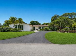 8520 SW 151st St, Palmetto Bay, FL 33158