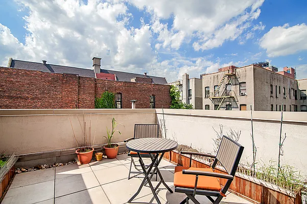 Rented by Compass | media 8