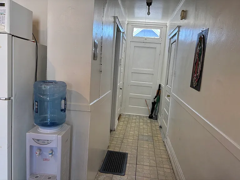 3053 N Elbridge Ave #2-R — Photo 5