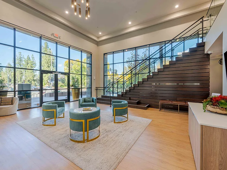 The Pointe at Warner Center — Photo 14