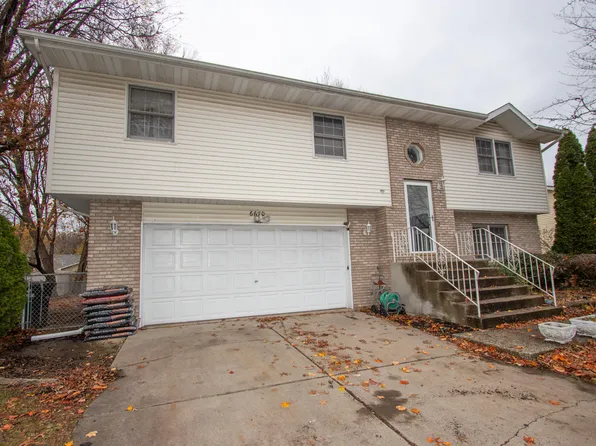 6670 Hawthorne Ave, Portage, IN 46368