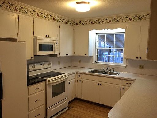2nd image of 101 Tanglewood Dr