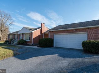 3140 W Philadelphia Ave, Oley, PA 19547
