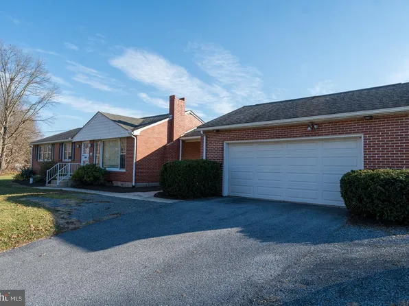 3140 W Philadelphia Ave, Oley, PA 19547