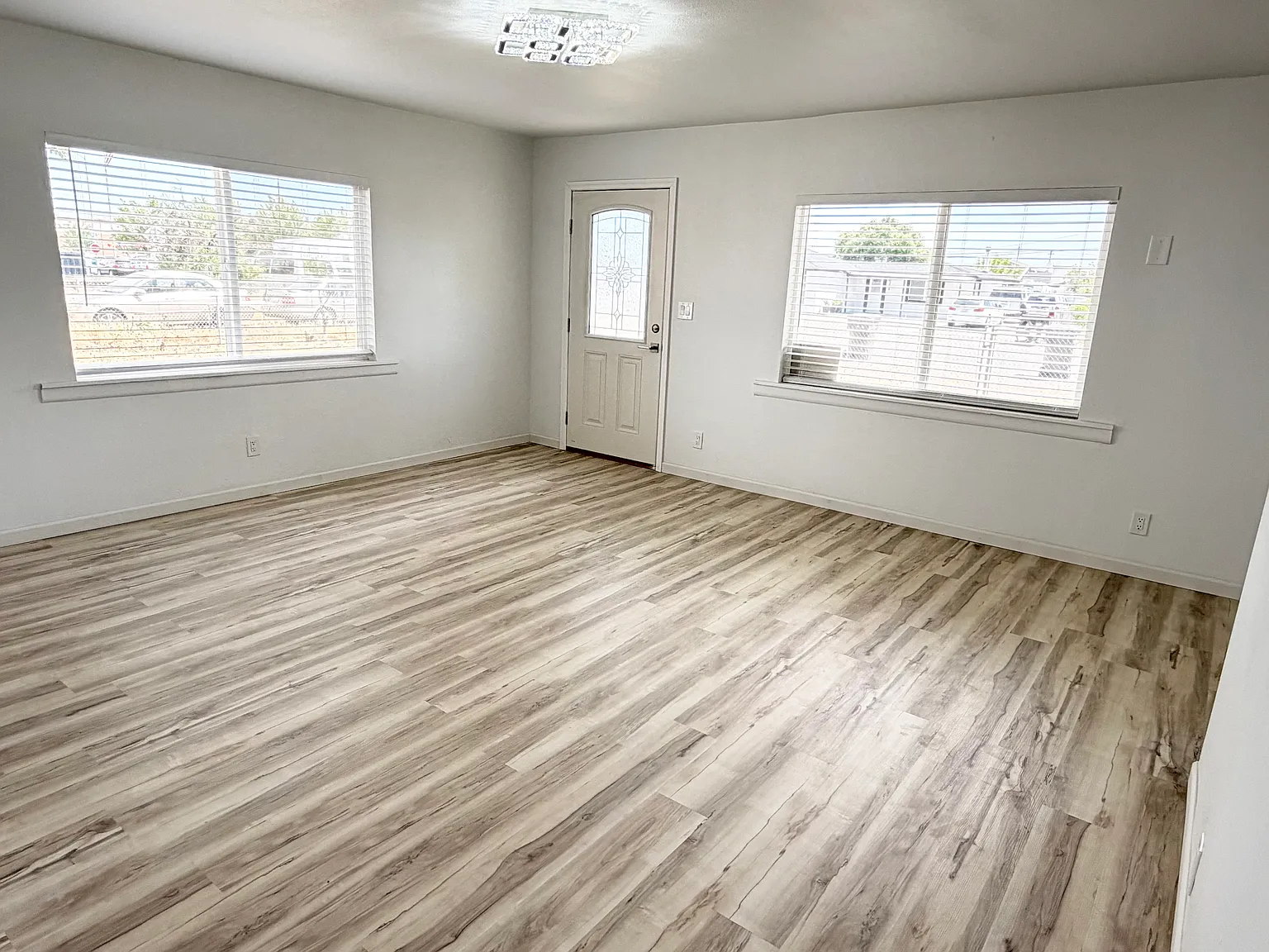 117 N Williams St — Photo 4