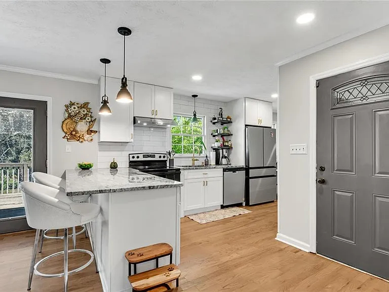 3941 Forest Dr — Photo 13