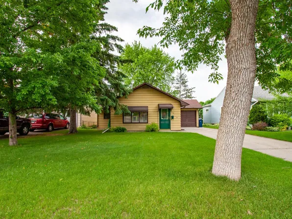 912 W Linden St, Fergus Falls, MN 56537