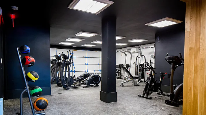 Rented by Nooklyn NYC LLC | media 75