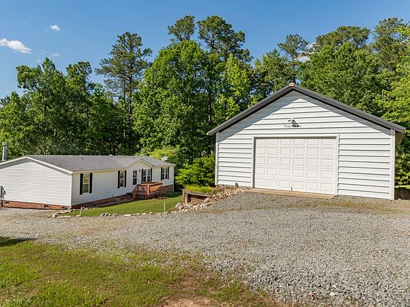 4th image of 203 Moncure Ln